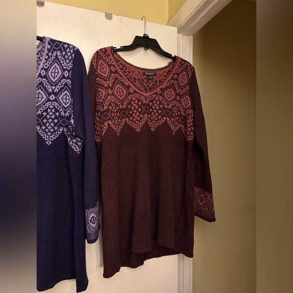 Sweaters - Picture 2 of 2